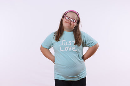JUST LOVE TEE