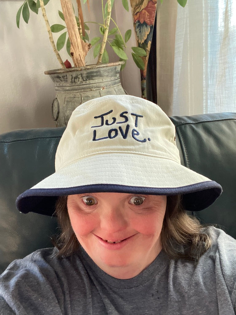JUST LOVE BUCKET HAT